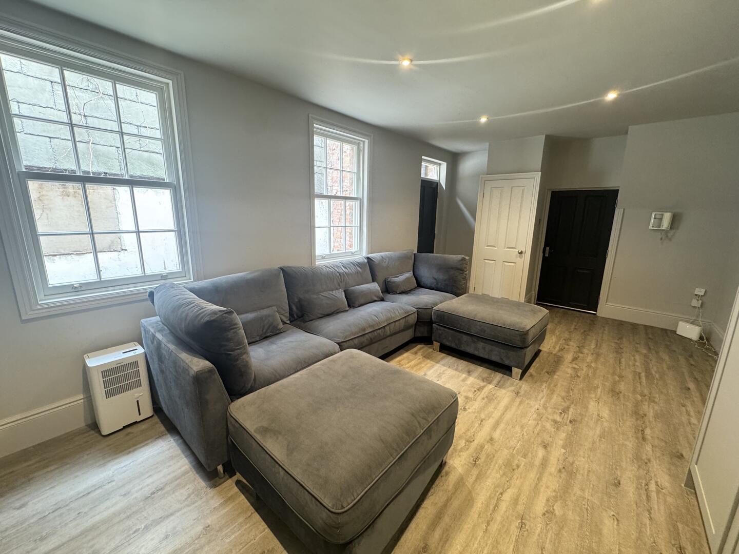 Flat ,, Bank Parade, PR1 3TA